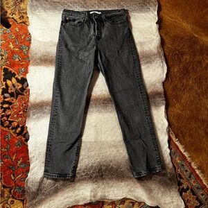 Levi Wedgie Icon Jeans